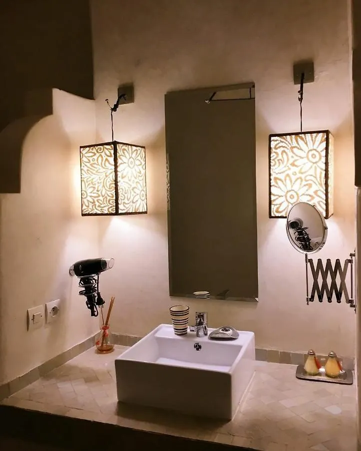 Oriental Awatif36 Riad