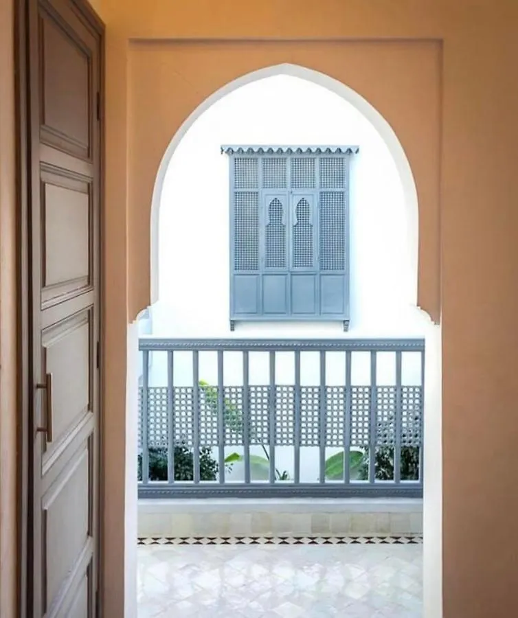 Oriental Awatif36 Riad
